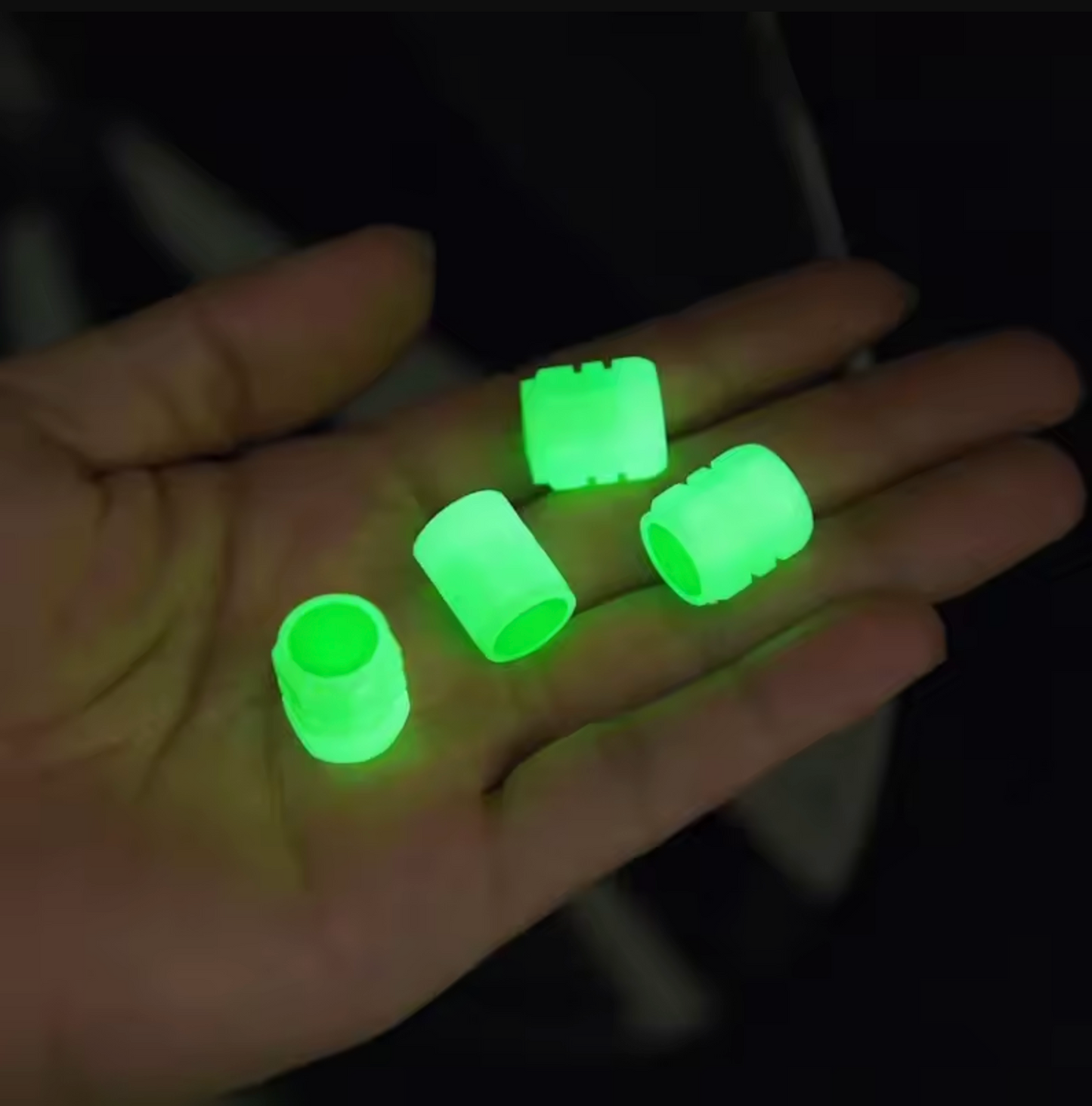 4 tapones luminosos para válvulas con logotipo de coche (universales)
